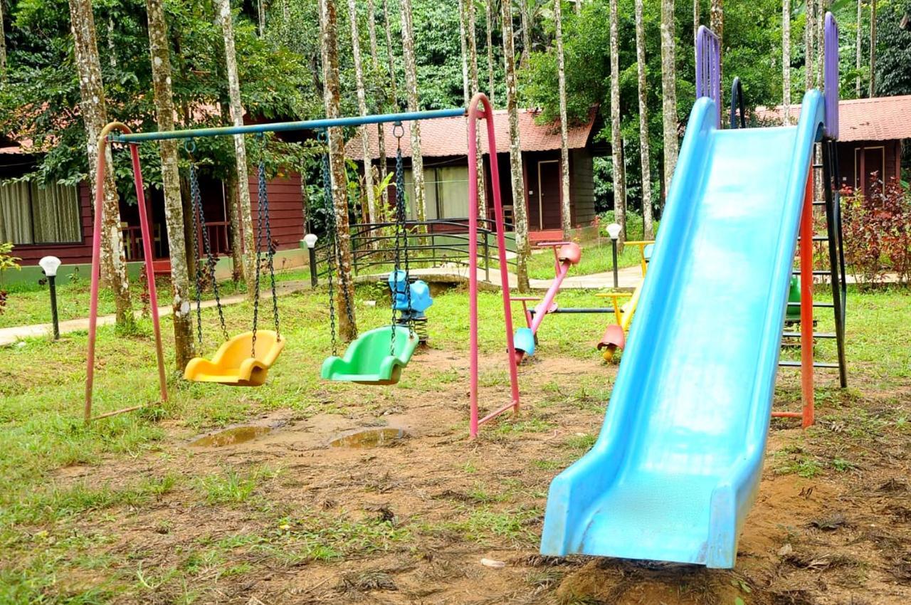 La Flora Prakruth Resort Coorg Madikeri Bagian luar foto
